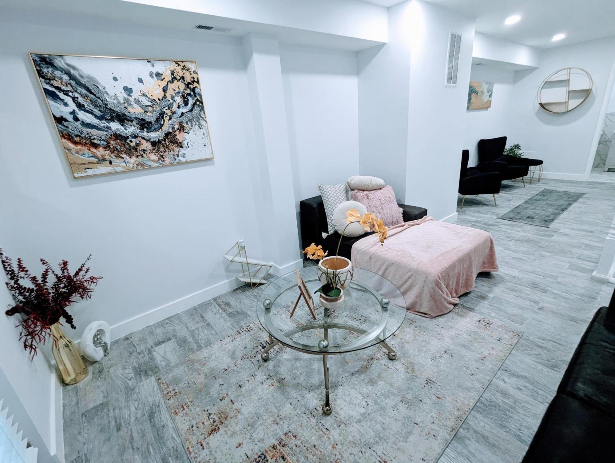 Luxurious 3 Bedroom Apt With A Beautiful Balcony Washington Bilik gambar