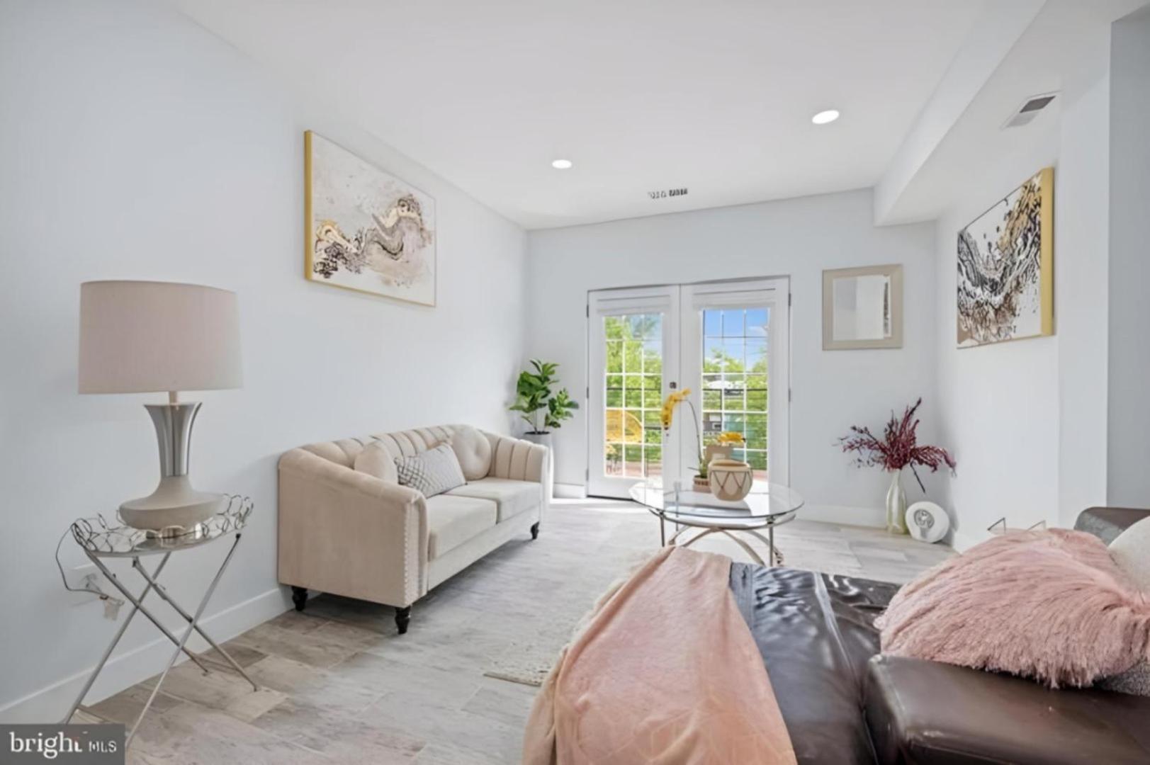Luxurious 3 Bedroom Apt With A Beautiful Balcony Washington Bilik gambar